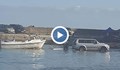 Мъж влезе с джипа си в залива "Болата", за да си изтегли лодката