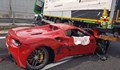 Ферари се вряза в ТИР на магистрала в Италия