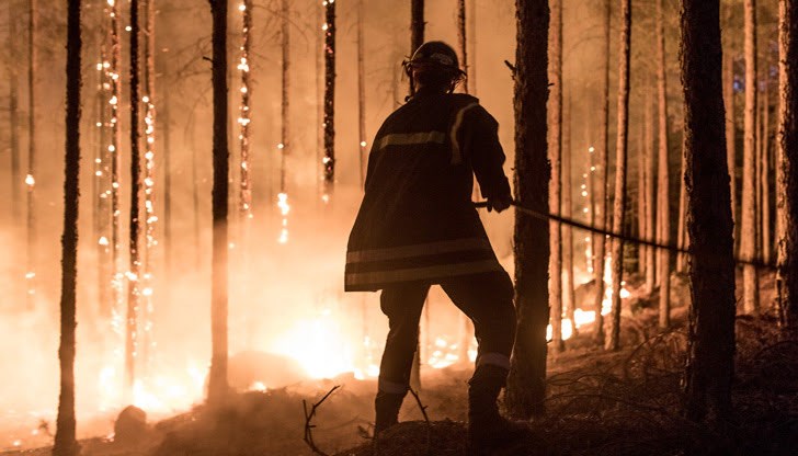 Този индекс означава, че са възможни много силни пожари с въвличане на дървесните корони Този индекс означава, че са възможни много силни пожари с въвличане на дървесните корони