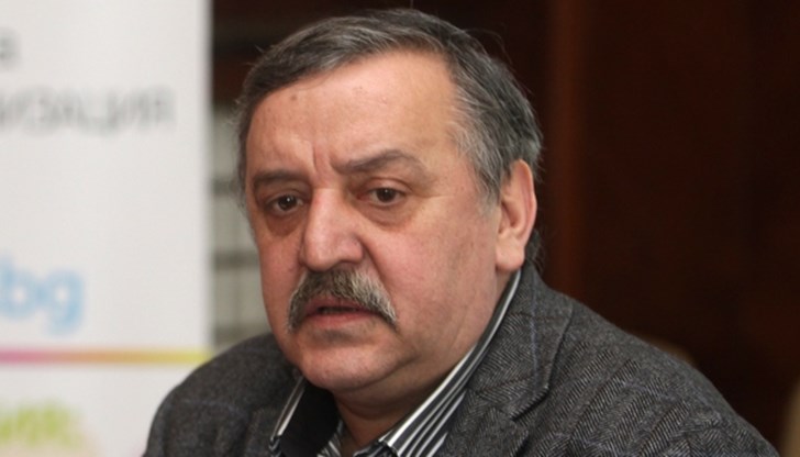 Проф. Тодор Кантарджиев: Материалът ми го пращат сега, след като детето вече е изписано Проф. Тодор Кантарджиев: Материалът ми го пращат сега, след като детето вече е изписано