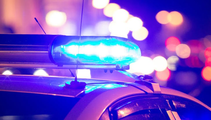 Временно движението в района се осъществява двупосочно в една лента Временно движението в района се осъществява двупосочно в една лента