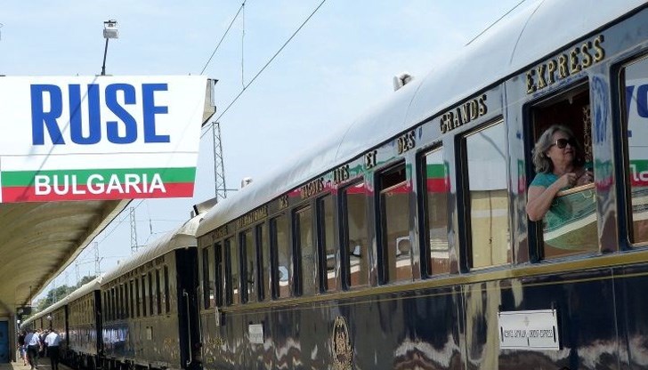 Луксозната композиция ще престои 50 минути Луксозната композиция ще престои 50 минути