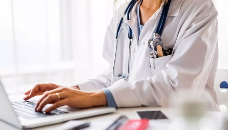 Нямат право да слушат музика, да гледат филми, сами да инсталират програми или да влизат в интернет страници, които не са свързани с работата им