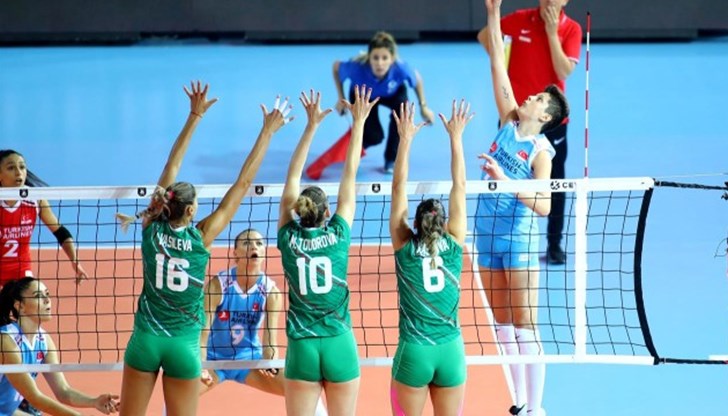 Женският ни национален отбор по волейбол се класира за 1/8-финалите на европейското първенство в Анкара
