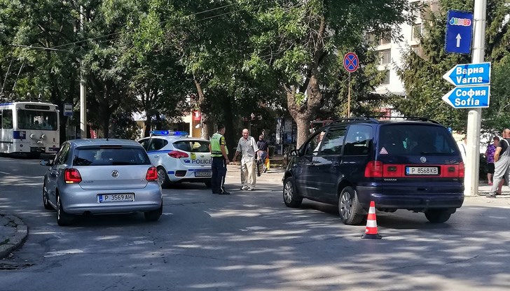 Пешеходката е настанена за лечение в УМБАЛ "Канев"