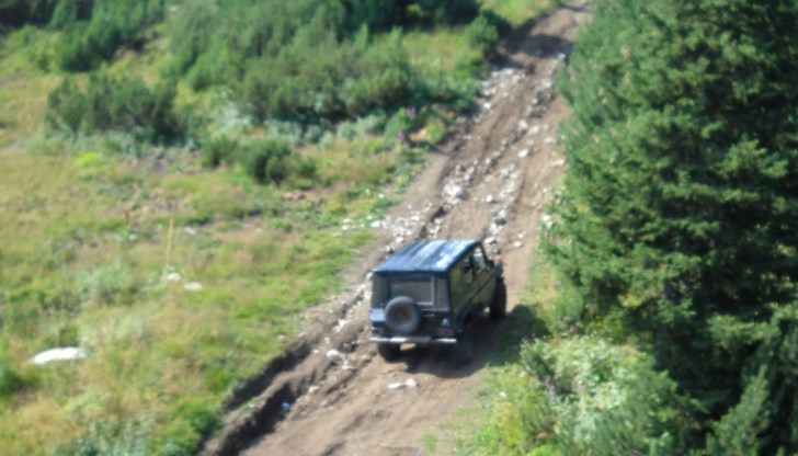 Спътникът му е в тежко състояние със счупен вратен прешлен