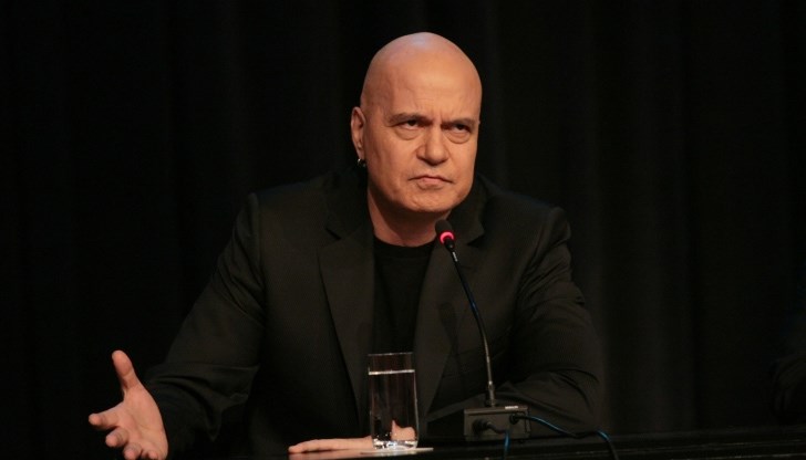 От "Няма такава държава" Трифонов реши да премине към "Промени тази държава"