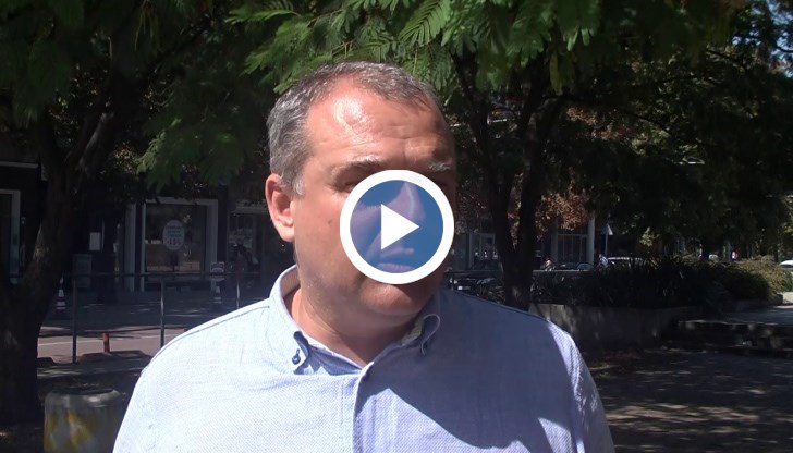 Според него тази мярка е закъсняла предвид щетите, които вече нанесе африканската чума по свинете предимно в Североизточна България