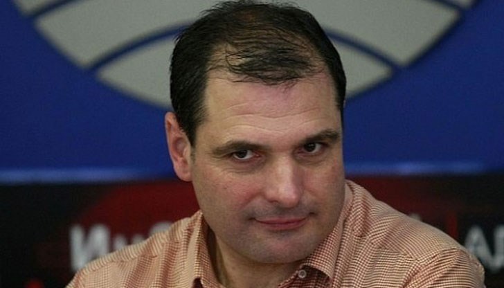 В Русе има очевидно изчерпан модел на управление и той се нуждае от промяна, но как да се стигне до нея политиците нямат особена представа В Русе има очевидно изчерпан модел на управление и той се нуждае от промяна, но как да се стигне до нея политиците нямат особена представа