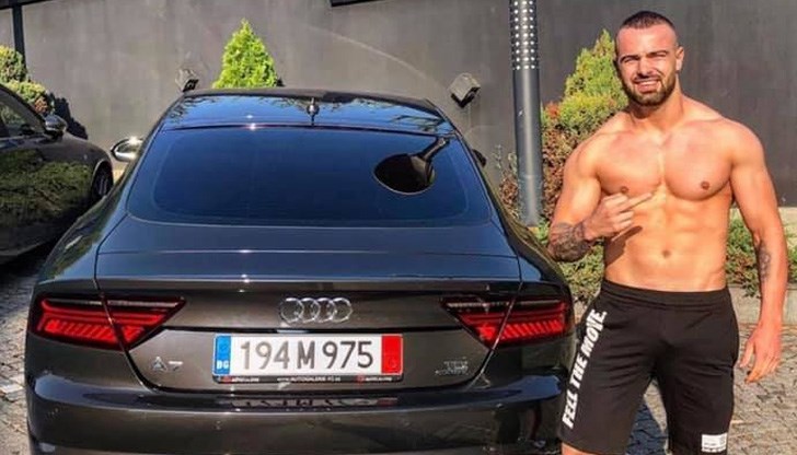 Много ми е смешно когато кажете, че съм глупав....