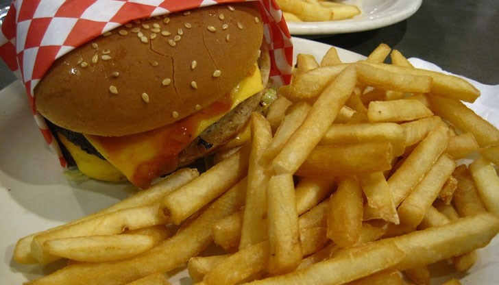 Причинява рак на дебелото черво, предупреждават от Американската асоциация за изучаване на рака Причинява рак на дебелото черво, предупреждават от Американската асоциация за изучаване на рака