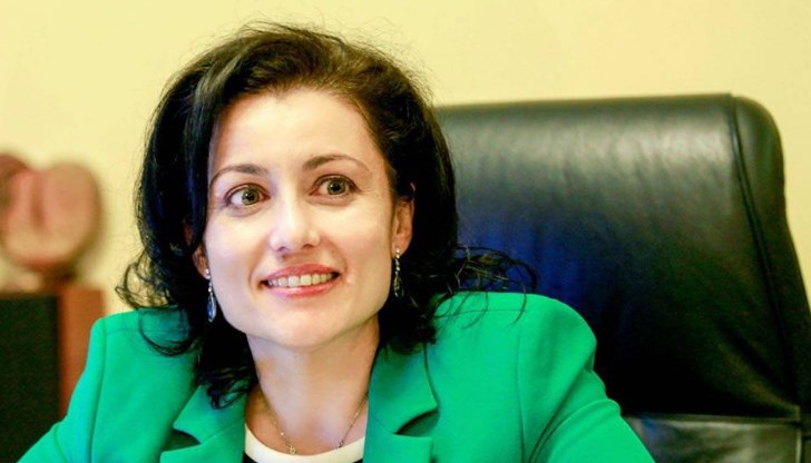 Тя вече е изпратила предложението си до финансовия министър Владислав Горанов и очаква то да влезе в пакета данъчни промени за 2020 година