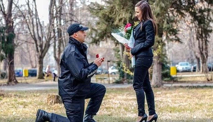 Рангел Машкудански поиска ръката на любимата си Диана през февруари тази година