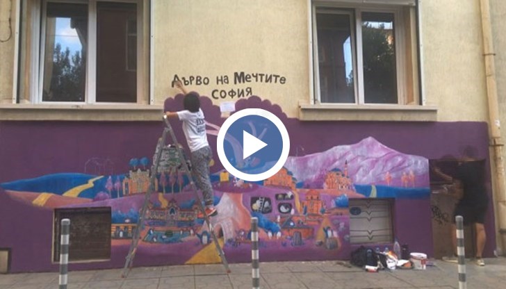 Мериан споделя, че дървото в България е най-голямо и най-сложно за рисуване