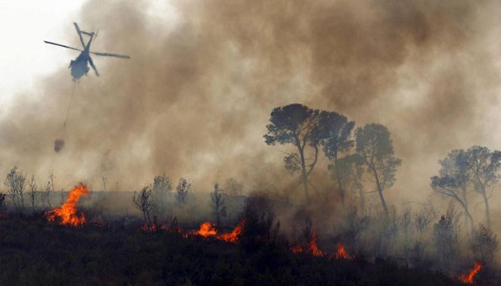 В сезона с повишена опасност от възникване на пожари Военновъздушните разполагат с един вертолет МИ -17, който е в експлоатация и може да бъде изпратен за гасене от въздуха