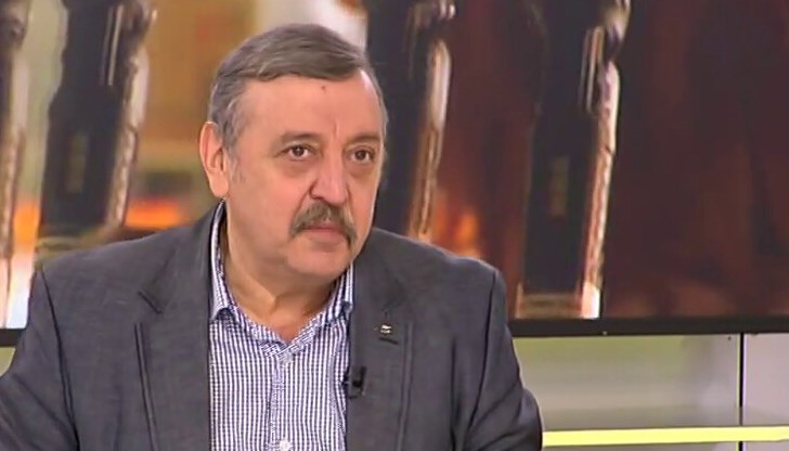 Съветвам хората, когато се връщат от море, да източват водата няколко минути и да не присъстват в помещението Съветвам хората, когато се връщат от море, да източват водата няколко минути и да не присъстват в помещението