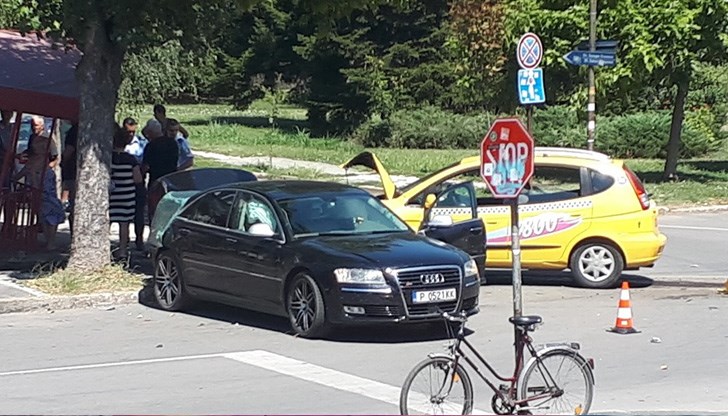 Пострадали са двама души