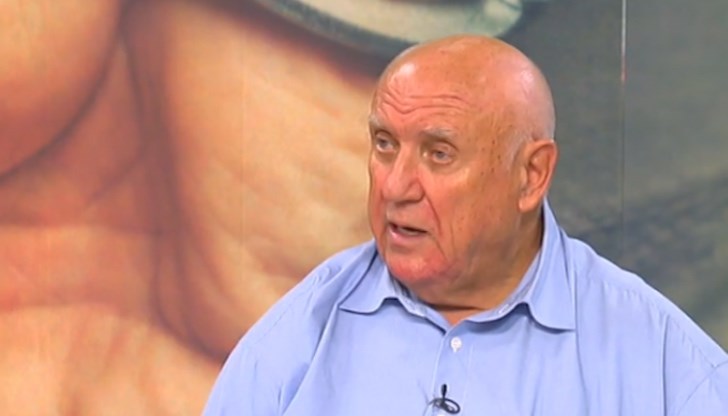 Липсва ни ценностна система. Трябва да има повече доходи, повече образование, повече култура