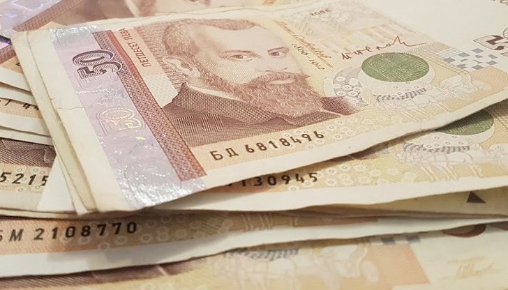 Парите откраднал от свои познати