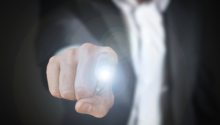 Усещане за гнусота, мазнота и преобръщане на правото.... Усещане за гнусота, мазнота и преобръщане на правото....