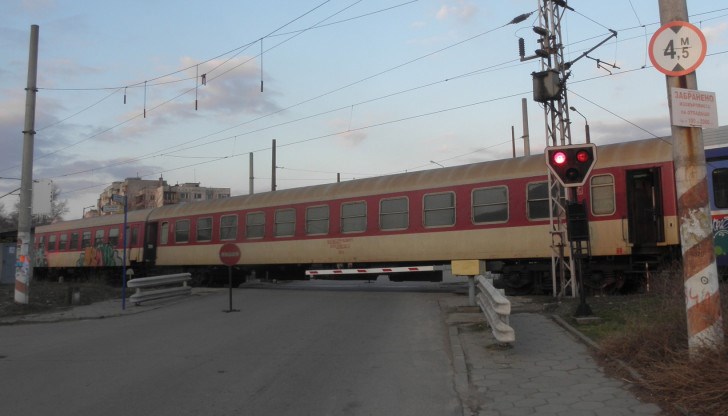 Петдесет и една годишна жена отнела предимство на влака Петдесет и една годишна жена отнела предимство на влака