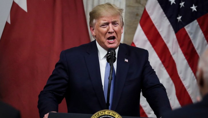 Увеличените мита върху китайски стоки, предвидени да влязат в сила утре, няма да бъдат отложени