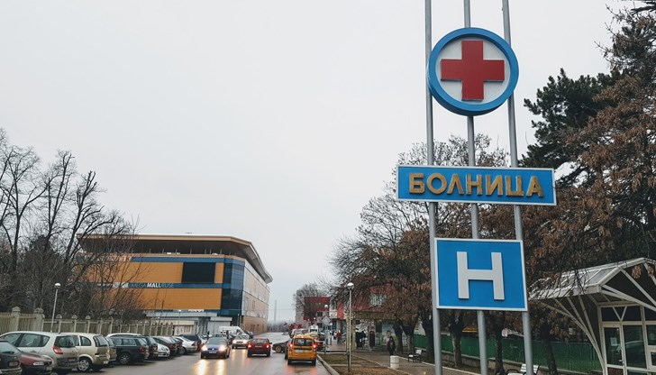Екип на Пътна полиция е спрял за проверка лек автомобил „Крайслер“ с русенска регистрация