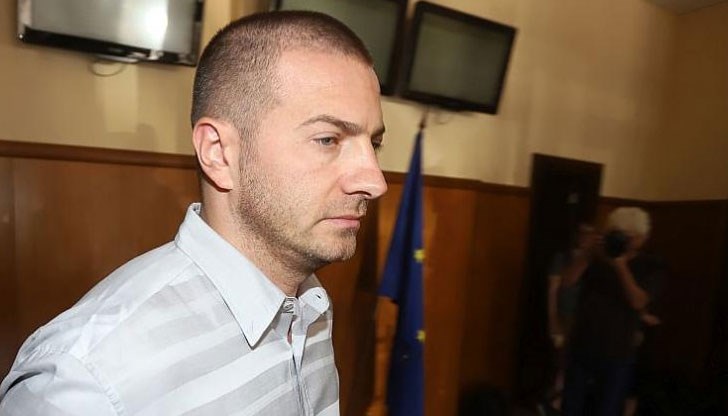 Кристиян Бойков се яви в съда, но не го разпитаха