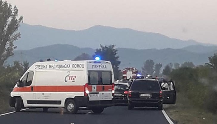 Челно са се ударили „Пежо” и „Опел”