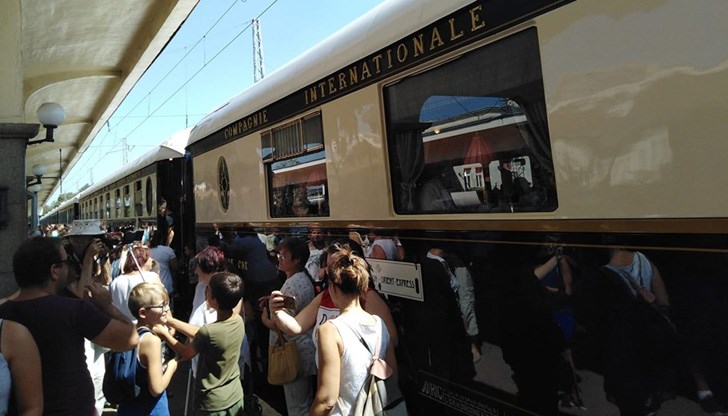 Луксозният влак спря за 22-и път на жп гарата в Русе