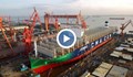 Спуснаха на вода най-големия контейнеровоз в света