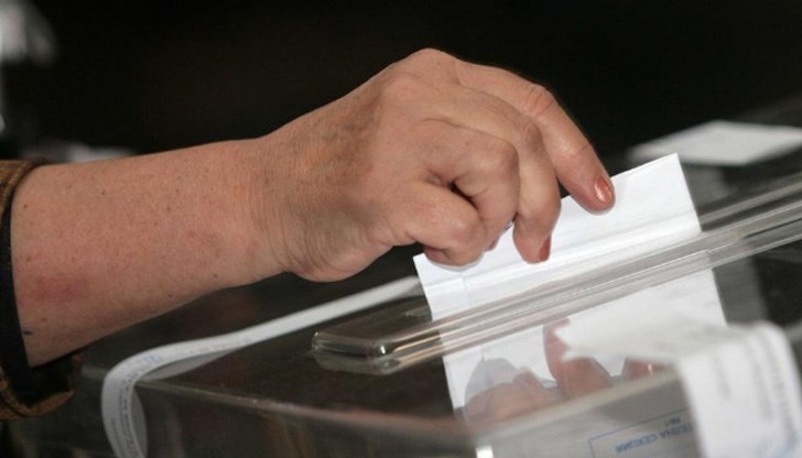 Този сблъсък измества досегашния, който беше управляващ vs опозиционер Този сблъсък измества досегашния, който беше управляващ vs опозиционер