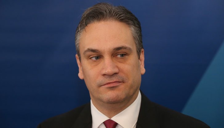 МВнР не може да го изпрати зад граница, защото бившият шеф на КПКОНПИ не е поискал да бъде освободен от спецпрокуратурата МВнР не може да го изпрати зад граница, защото бившият шеф на КПКОНПИ не е поискал да бъде освободен от спецпрокуратурата