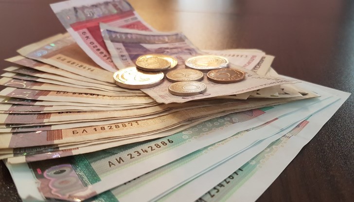 Определеният средномесечен осигурителен доход за страната за посочения период служи при изчисляване размерите на новоотпуснатите пенсии Определеният средномесечен осигурителен доход за страната за посочения период служи при изчисляване размерите на новоотпуснатите пенсии