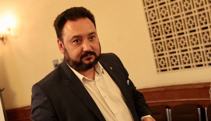Такъв апел отправи СЕМ към Светослав Костов след безпрецедентното спиране на Хоризонт на 13 септември