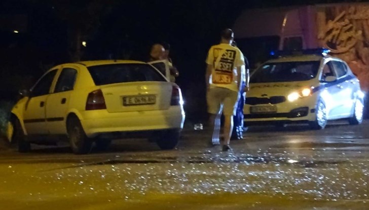 По-късно водачът е установен и задържан с полицейска мярка до 24 часа