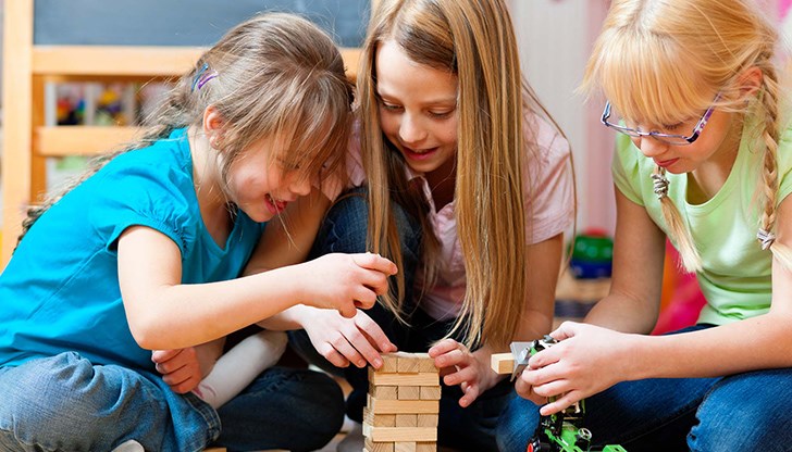 Искаш ли да играем?