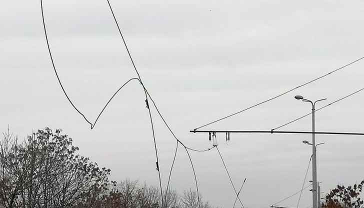 Сигнал за откраднат проводник от въздушна контактна мрежа, разположена на булевард "България"