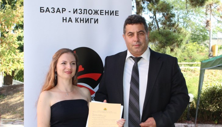 Областният управител на област Русе Галин Григоров посети изложението-базар „Десант на книгата“
