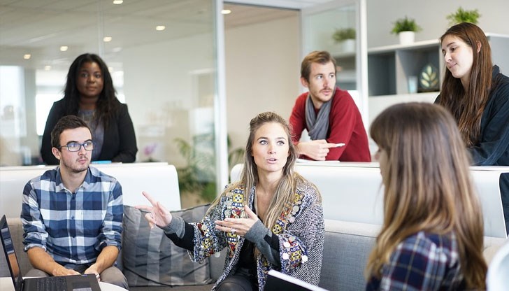 Същевременно периодът от време, който е необходим за придобиване на нужните умения от страна на служителите, се е увеличил десетократно