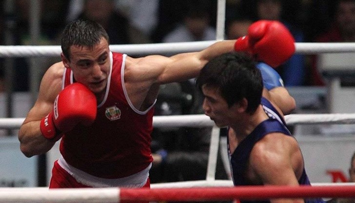 Боецът ни в категория до 91 килограма загуби полуфиналната си среща от представителя на домакините Муслим Гаджимагумедов Боецът ни в категория до 91 килограма загуби полуфиналната си среща от представителя на домакините Муслим Гаджимагумедов