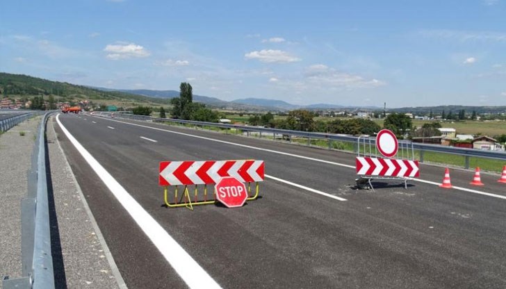 Трафикът ще се пренасочва от пътен възел „Ябланица“ по път I-3 Ботевград – Плевен