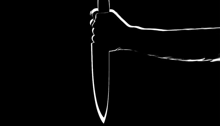 36-годишната жена е с множество прободни рани в корема и краката 36-годишната жена е с множество прободни рани в корема и краката