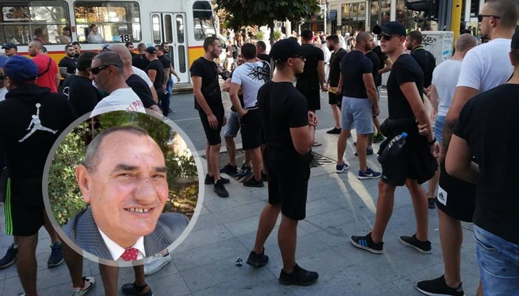 Собственикът на ядки ”Кронос” натоварил служителите си в автобус и ги стоварил на контрапротеста на ПИК