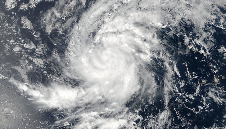 „Джулиет“ е петият ураган през този сезон в източната част на Тихия океан