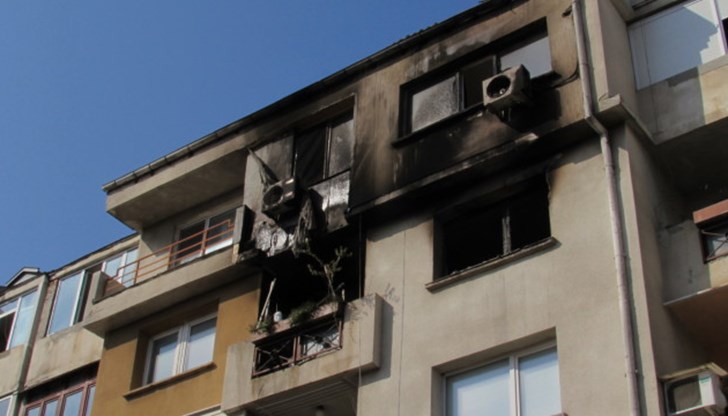 Потушаването на огъня е продължило повече от два часа