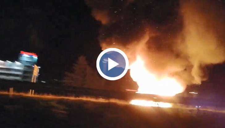 17-годишен младеж от Русе катастрофирал в мантинелата на булеварда