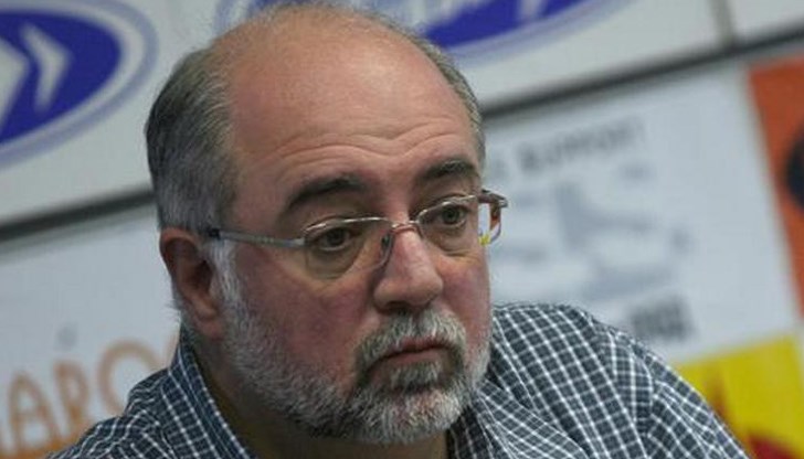 Социологът Кънчо Стойчев добави, че ГЕРБ няма да удържи позициите си в мащаба от последните местни избори