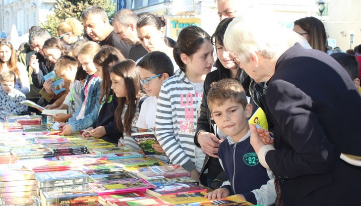 Отговорните деца на Русе получиха 3 180 книги