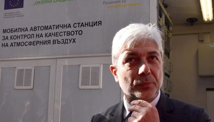 Нено Димов обаче не коментира, че у нас, за разлика от другите страни, се изгарят отпадъци нерегламентирано и без съответните мерки за опазване чистотата на въздуха Нено Димов обаче не коментира, че у нас, за разлика от другите страни, се изгарят отпадъци нерегламентирано и без съответните мерки за опазване чистотата на въздуха